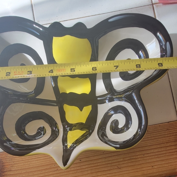 NWT* Stunning Bublebee🐝 Ceramic Dish. - Picture 5 of 6